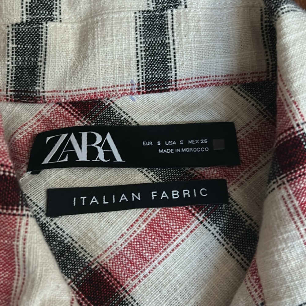 Like-New Zara Women’s Light Plaid Button Shirt Ja… - image 4